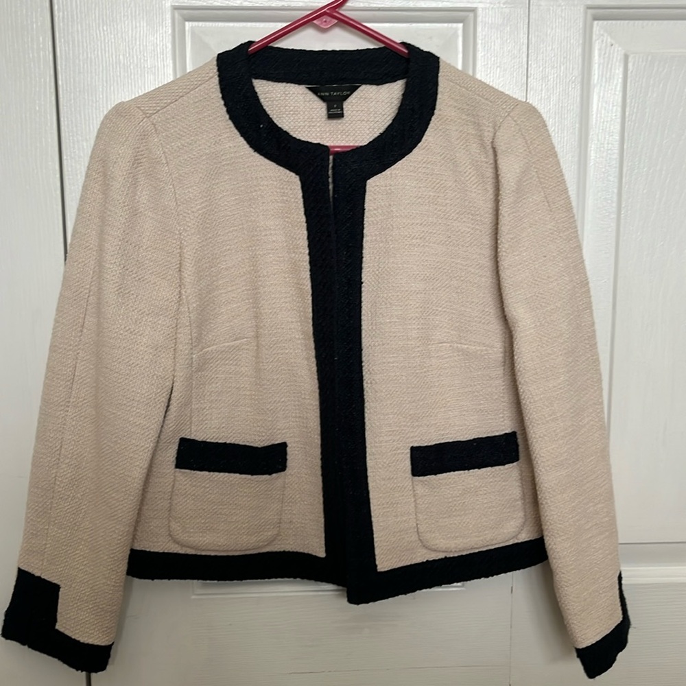 Ann Taylor jacket cream and navy